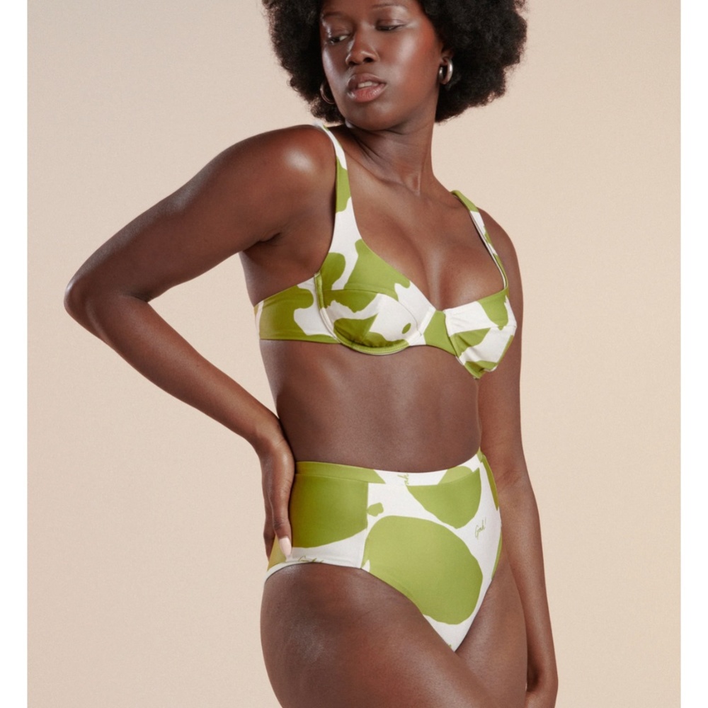 LISA SAYS GAH X OOKIOH two-piece swimsuit